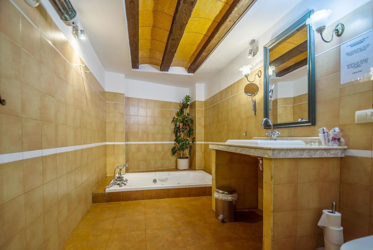 Hostal Nuevo Milan I San Clemente  Luaran gambar
